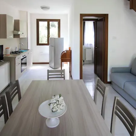 Appartement Locazione Turistica Borgo Castello Argegno