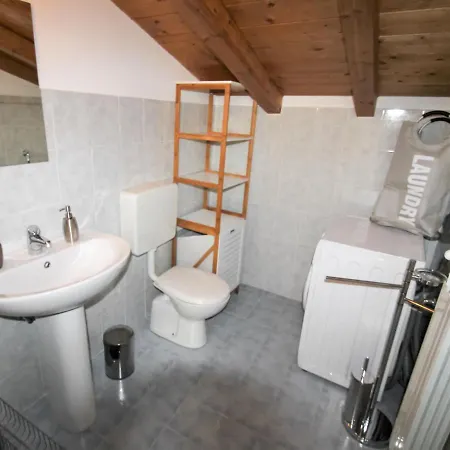 Locazione Turistica Borgo Castello Argegno
